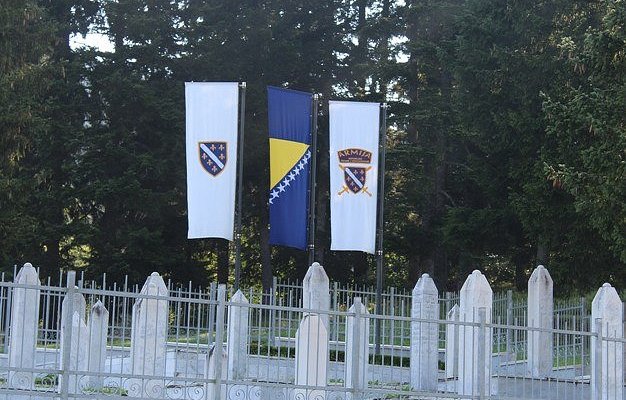 Naši i vaši sinovi - featured image