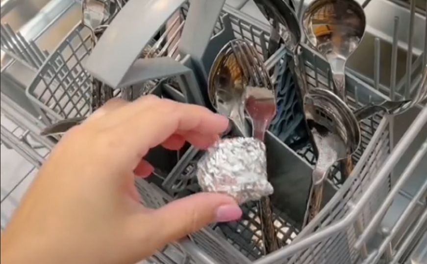 Tajni trikovi s aluminijskom folijom: 5 načina kako da olakšate kućne poslove - featured image