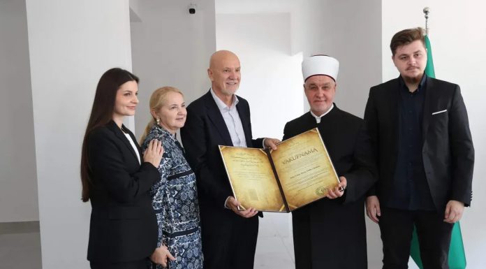 Hadžija Vahid s porodicom uvakufio objekt od 1,3 miliona KM: Ranije napravili džamiju i školu - featured image