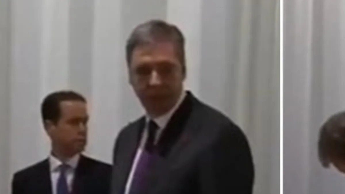 Vučić u Danskoj nije imao mjesto u sali, pa polomio stolicu - featured image
