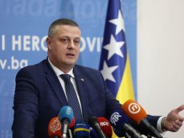 POSKOK oduzeo telefon Vojinu Mijatoviću - featured image