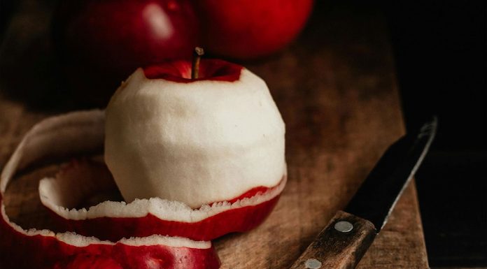 Šta se dešava sa tijelom ako svaki dan jedete jabuke Šta se dešava sa tijelom ako svaki dan jedete jabuke - featured image