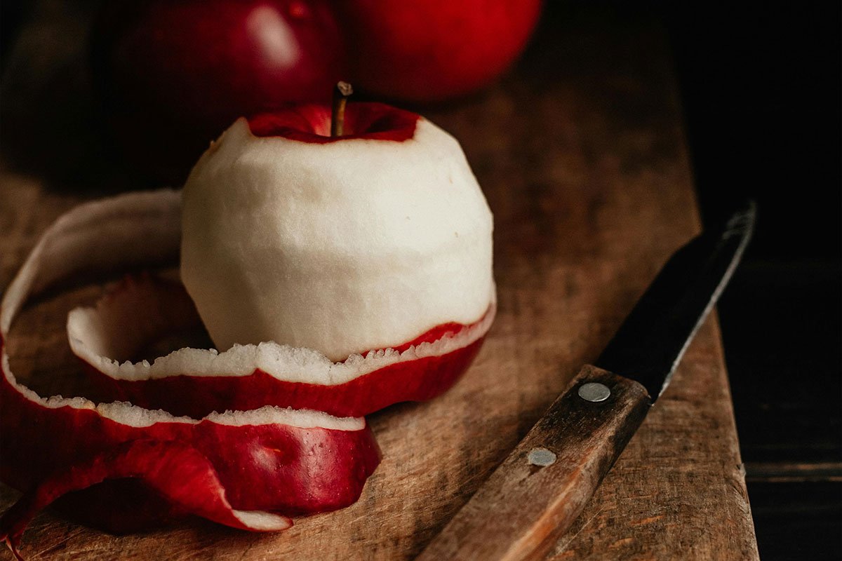 Šta se dešava sa tijelom ako svaki dan jedete jabuke - featured image Šta se dešava sa tijelom ako svaki dan jedete jabuke - featured image