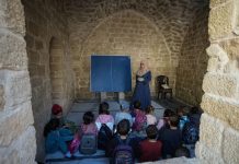 Nada među ruševinama: Djeca Gaze se vratila u jedinu preostalu školu iz doba Ayyubida - featured image