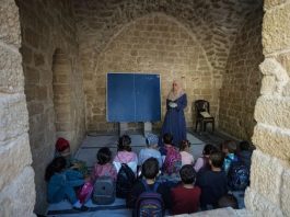 Nada među ruševinama: Djeca Gaze se vratila u jedinu preostalu školu iz doba Ayyubida - featured image