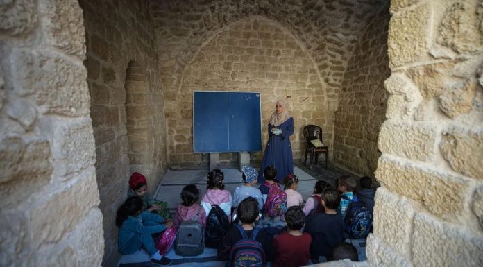 Nada među ruševinama: Djeca Gaze se vratila u jedinu preostalu školu iz doba Ayyubida - featured image