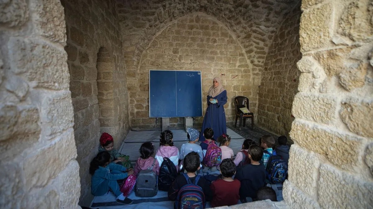 Nada među ruševinama: Djeca Gaze se vratila u jedinu preostalu školu iz doba Ayyubida - featured image