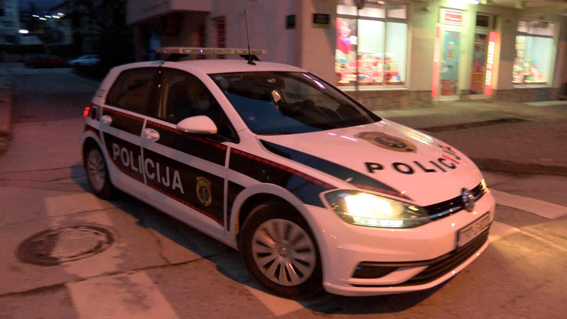 Poznati kao 'braća Dalton': Ovo su lopovi koji su u Vogošći iz sefa ukrali 110.000 KM - featured image