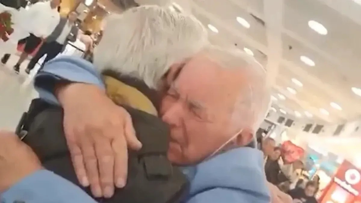 Braća bila razdvojena od malena, sreli se poslije 77 godina: Zbog snimka susreta plače čitav svijet - featured image