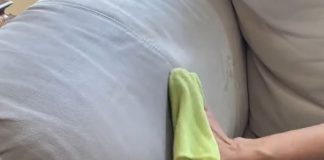 Efikasno očistite mrlje na kauču: Potrebna su samo dva sastojka - featured image