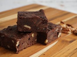 Jednostavno, brzo i jeftino: Recept za čokoladne kocke koje se tope u ustima - featured image