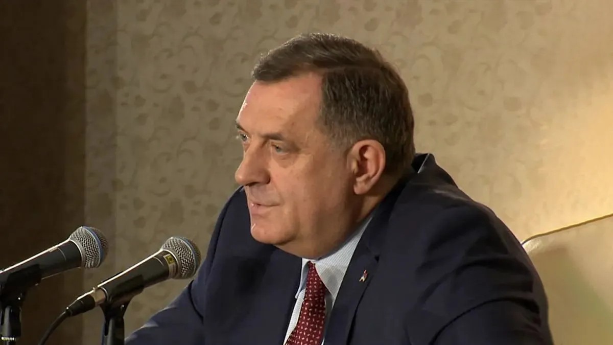 Dodikov 'račun' stigao na naplatu: SNSD ostao bez 30.000 KM! - featured image