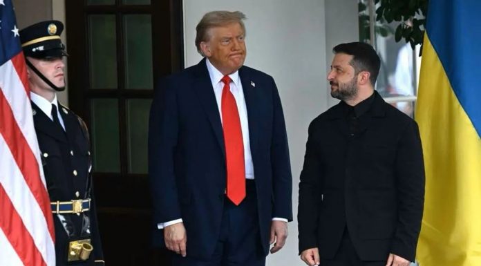 Trump zabija nož u leđa Zelenskom: Bez ukrajinskih predstavnika dogovara mirovni plan s Rusijom? Trump zabija nož u leđa Zelenskom: Bez ukrajinskih predstavnika dogovara mirovni plan s Rusijom? - featured image