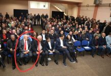 Sjena jezivog zločina: Pogledajte kakav monstrum sjedi ‘rame uz rame’ sa SNSD-ovcima Sjena jezivog zločina: Pogledajte kakav monstrum sjedi 'rame uz rame' sa SNSD-ovcima - featured image