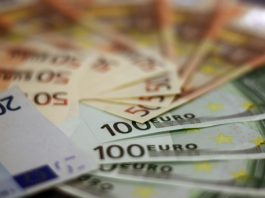 Sin nije obavijestio oca da je počeo zarađivati, sada mu mora vratiti 7.315 eura alimentacije - featured image