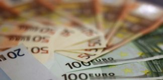 Sin nije obavijestio oca da je počeo zarađivati, sada mu mora vratiti 7.315 eura alimentacije - featured image