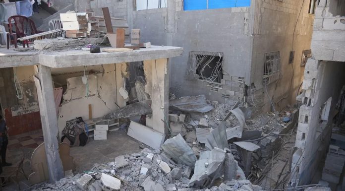 Dvanaestogodišnja Palestinka pronađena živa u mrtvačnici nakon što je greškom proglašena mrtvom Dvanaestogodišnja Palestinka pronađena živa u mrtvačnici nakon što je greškom proglašena mrtvom - featured image