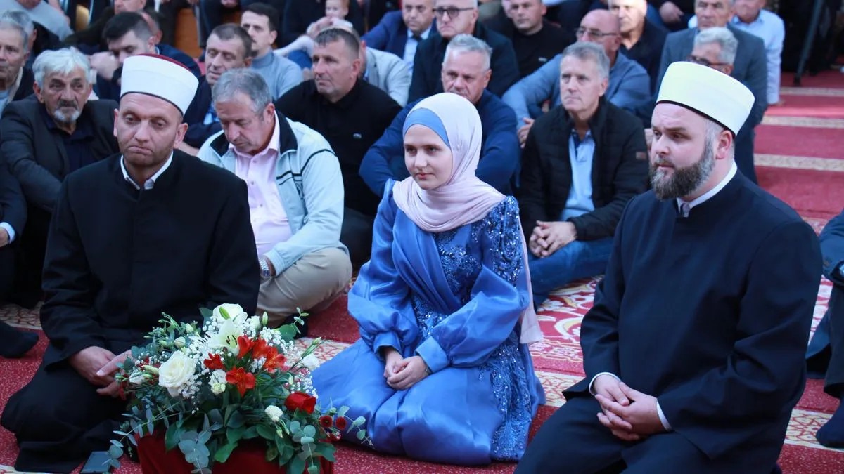 Prva hafiska dova u Ključu: Hafiza Amina Dizdarević kao motivacija i uzor svima - featured image