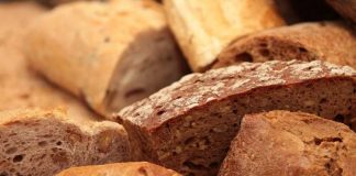 Sjajan recept za domaći hljeb: Jeftinija opcija i odličan izbor za hladne zimske dane - featured image