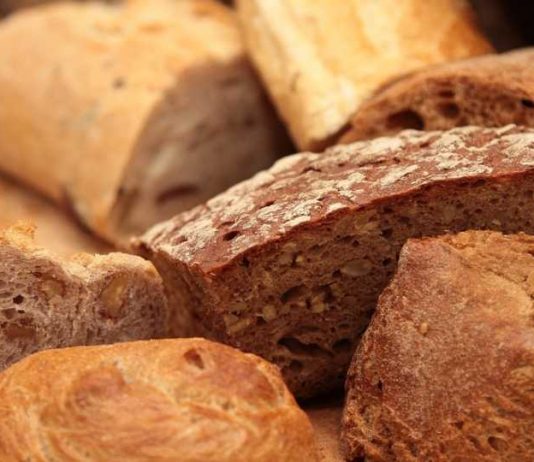 Sjajan recept za domaći hljeb: Jeftinija opcija i odličan izbor za hladne zimske dane - featured image