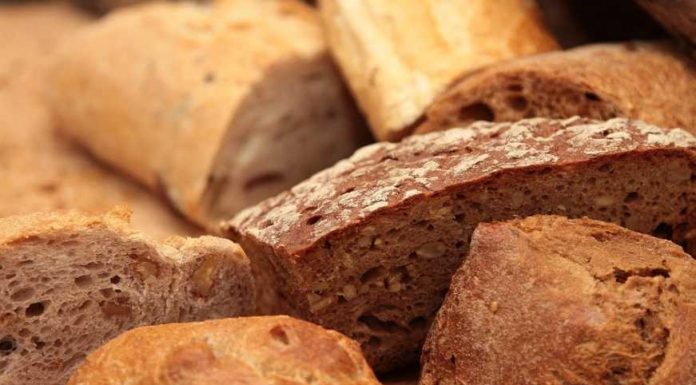 Sjajan recept za domaći hljeb: Jeftinija opcija i odličan izbor za hladne zimske dane - featured image