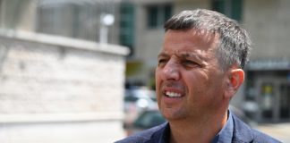 Vukanović tvrdi: "Sin Siniše Karana postao milioner preko državnih tendera" - featured image