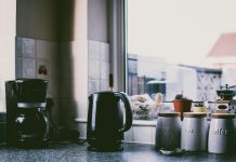 Ušteda energije: Ove uređaje trebate uvijek isključiti prije nego što napustite dom - featured image