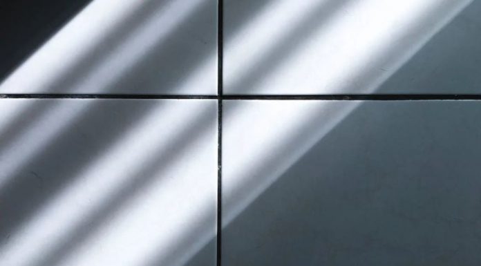 Kako očistiti fuge između pločica: Brzi i jednostavni savjeti - featured image