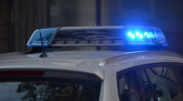 Muž pretukao suprugu u porodičnom stanu: Čupao je za kosu, oborio i vukao po podu Muž pretukao suprugu u porodičnom stanu: Čupao je za kosu, oborio i vukao po podu - featured image