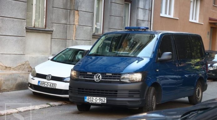 Otkriven identitet: Sarajevski policajac Amar Turčalo osumnjičen za zlostavljanje maloljetnice Otkriven identitet: Sarajevski policajac Amar Turčalo osumnjičen za zlostavljanje maloljetnice - featured image