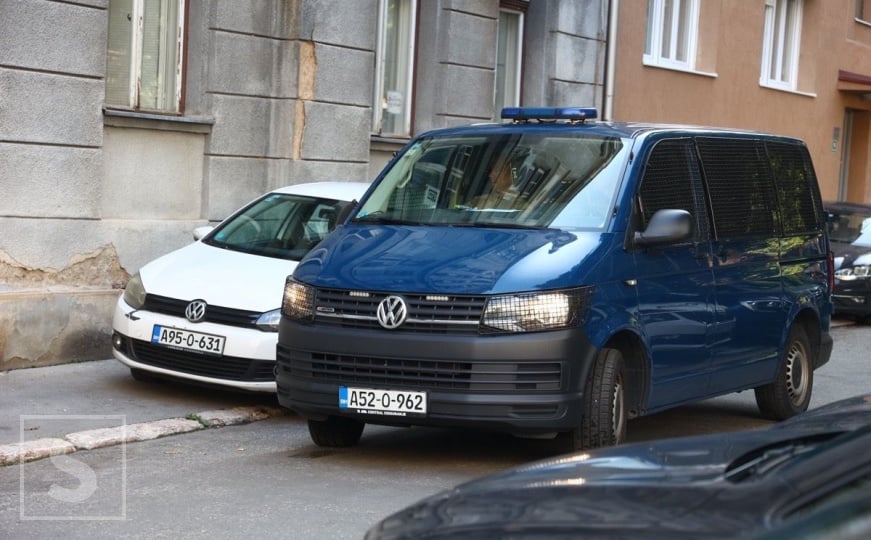 Otkriven identitet: Sarajevski policajac Amar Turčalo osumnjičen za zlostavljanje maloljetnice - featured image