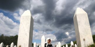 Fašistički komentari srbijanskog lista: "Laž o genocidu u Srebrenici klešu u kamen" - featured image