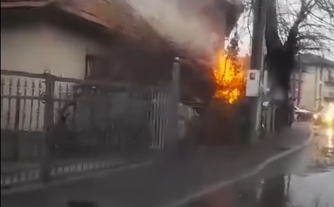 Heroj iz Bihaća Almir Rošić izvukao dedu iz zapaljene kuće i spriječio tragediju - featured image