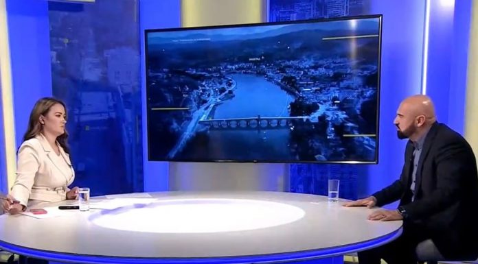 Ramo Isak u studiju BHRT-a na rubu incidenta: ‘Zamolit ću vas da me ne prekidate…’ Ramo Isak u studiju BHRT-a na rubu incidenta: 'Zamolit ću vas da me ne prekidate...' - featured image