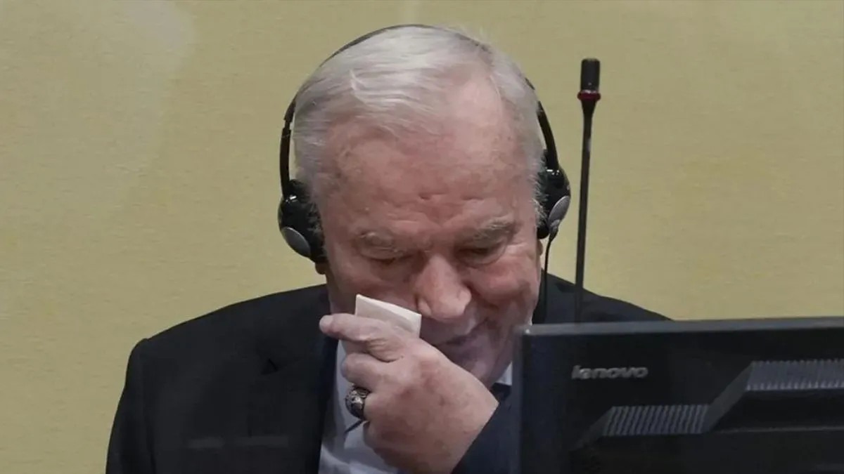 Sramna odluka Vlade RS: Garancija krvniku Ratku Mladiću za privremeni boravak u BiH - featured image