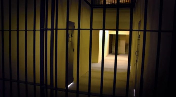 Slučaj koji je zgrozio BiH: Zatražen pritvor za muškarca koji je majku i sestru izbo nožem - featured image