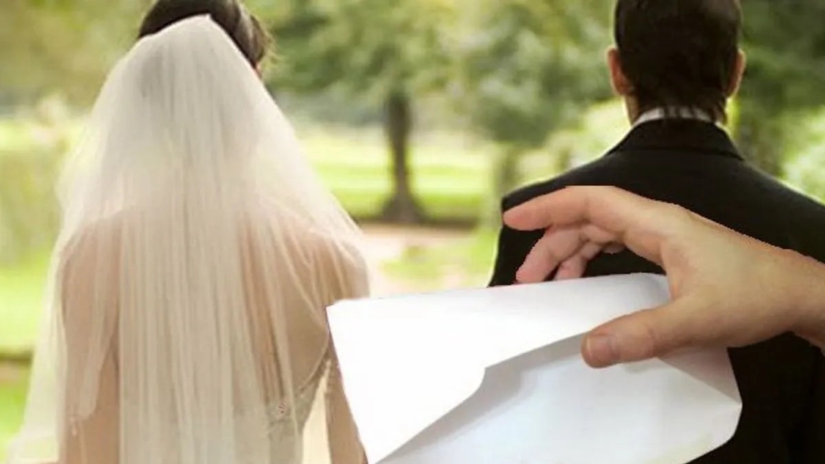 Koverte na svadbama su prošlost? Pogledajte kako su na ovoj svadbi darovali mladence - featured image
