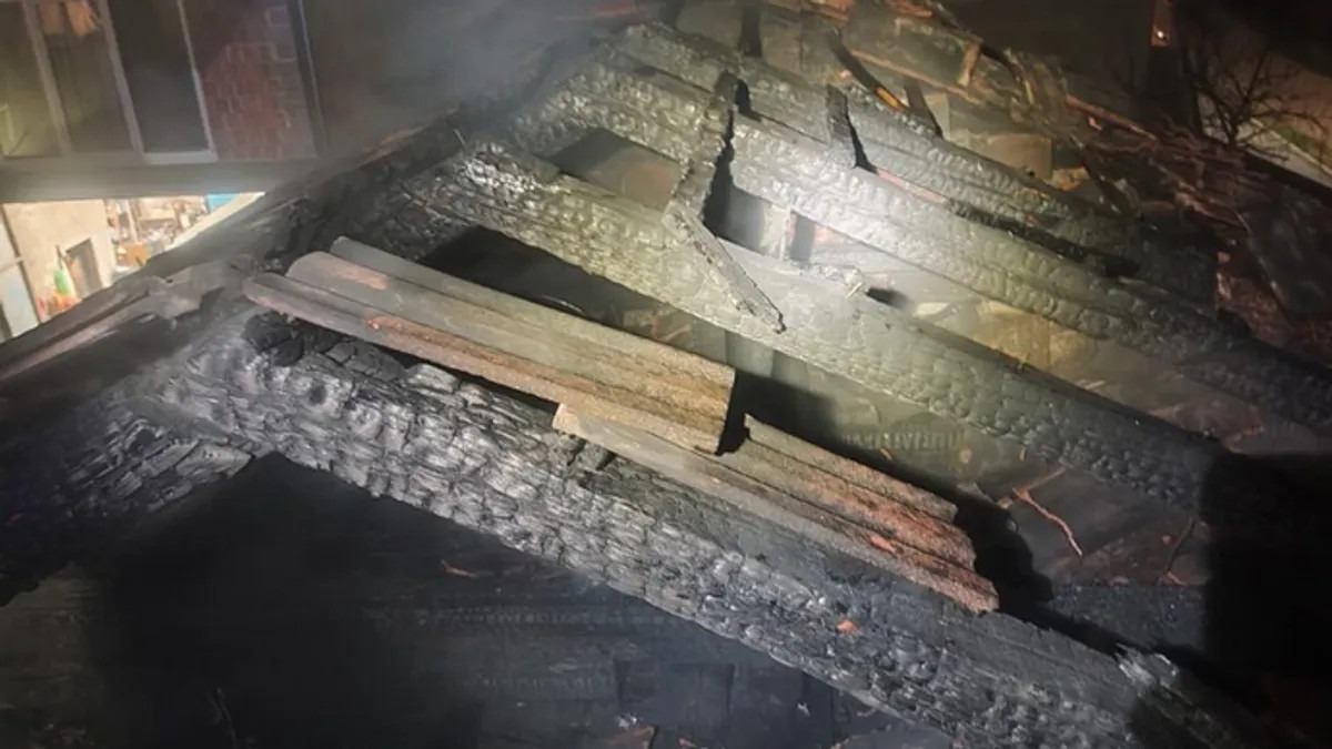 Požar u BiH: Gorjela porodična kuća - featured image Požar u BiH: Gorjela porodična kuća - featured image