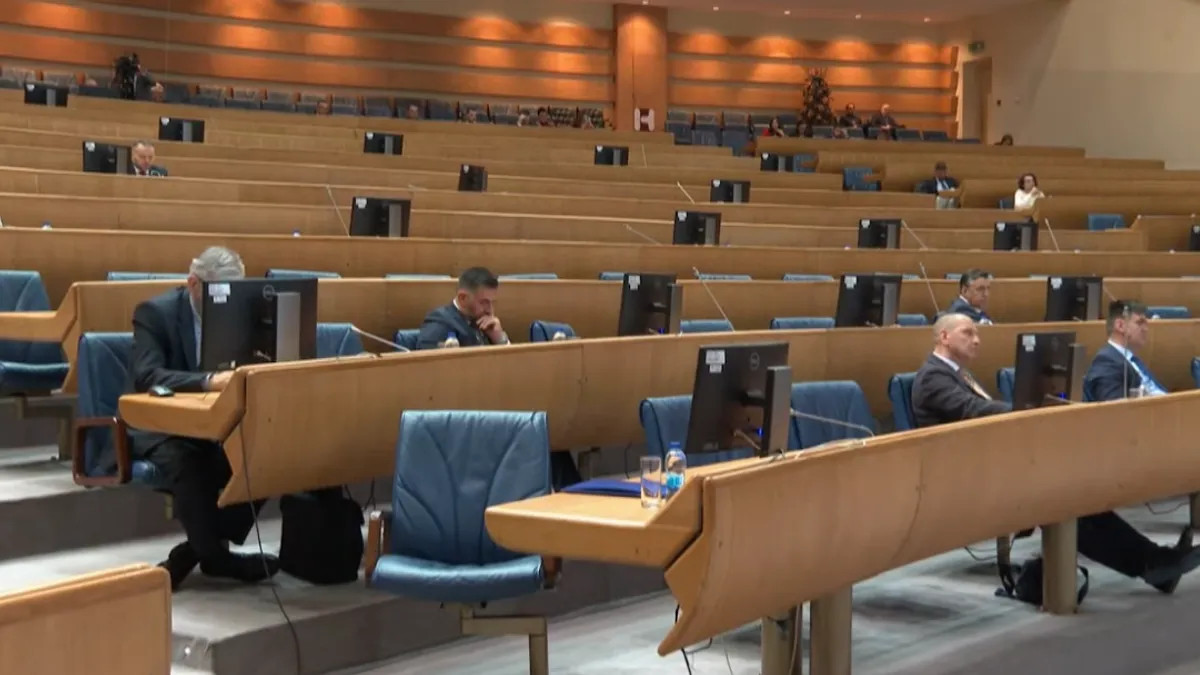 Na leđima građana, bez odgovornosti primaju plate u iznosu višem od 5.000 KM - featured image