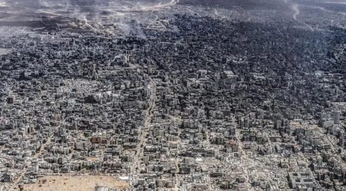 Bogaćenje na tragediji: Američki izvođači radova se bore za obnovu Gaze Bogaćenje na tragediji: Američki izvođači radova se bore za obnovu Gaze - featured image