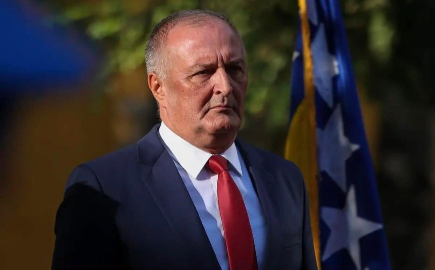 Vučić i 'Sarajevo Safari' | Helez oštro poručio: Vučić i 'Sarajevo Safari' | Helez oštro poručio: