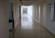 Užas: Psihijatar godinama zlostavljao maloljetne pacijente i davao im drogu Užas: Psihijatar godinama zlostavljao maloljetne pacijente i davao im drogu - featured image
