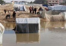 Obilne kiše poplavile bolnicu u Gazi, hiljade šatora pod vodom Obilne kiše poplavile bolnicu u Gazi, hiljade šatora pod vodom - featured image