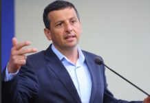 NEBOJŠA VUKANOVIĆ ŽESTOKO UZVRATIO STANIVUKOVIĆU: U priču uključio i Vučića NEBOJŠA VUKANOVIĆ ŽESTOKO UZVRATIO STANIVUKOVIĆU: U priču uključio i Vučića - featured image