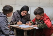 U izraelskom napadu ostali bez roditelja: Negam brine o petero braće i sestara u Gazi U izraelskom napadu ostali bez roditelja: Negam brine o petero braće i sestara u Gazi - featured image