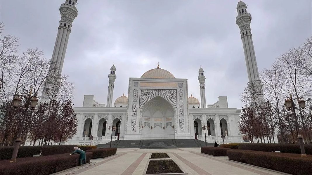 Džamija „Ponos muslimana“ u Rusiji privlači posjetioce svojom arhitekturom - featured image