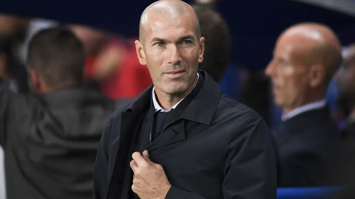 Zidane se vraća trenerskom poslu: Ostvarit će mu se dugogodišnji san - featured image Zidane se vraća trenerskom poslu: Ostvarit će mu se dugogodišnji san - featured image