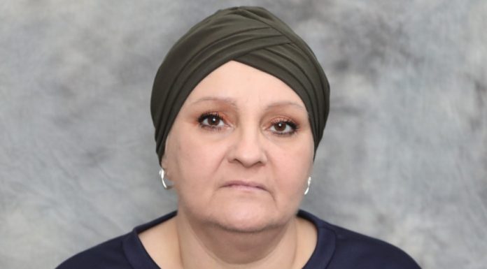 Pomozi.ba pokreće apel za Adisu Husejinović: Za njeno liječenje potreban je naš poziv na 17048 Pomozi.ba pokreće apel za Adisu Husejinović: Za njeno liječenje potreban je naš poziv na 17048 - featured image