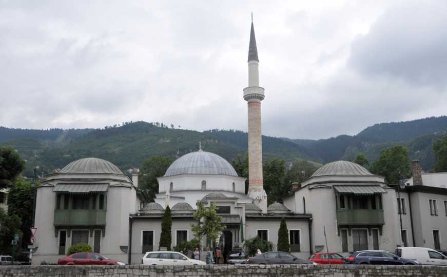 Islamska zajednica u BiH: Srednjoškolcima i studentima omogućiti da klanjaju džumu - featured image