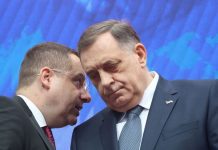 Vlast u RS-u ‘riga’ vatru nakon odluke CIK-a: Jadno je šta smo dočekali od Srba, izazivaju sukobe Vlast u RS-u 'riga' vatru nakon odluke CIK-a: Jadno je šta smo dočekali od Srba, izazivaju sukobe - featured image